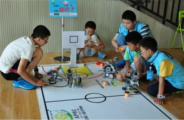 赤峰机器人教育